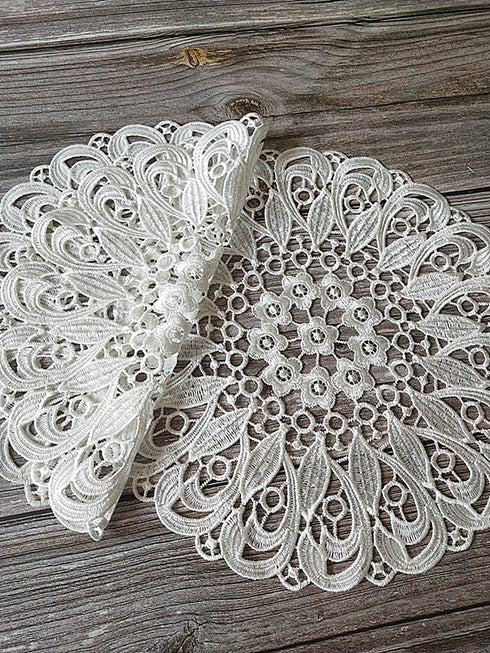 White Embroidery New Dining Table Placemat Coaster Lace Table Cloth Cup Holder Christmas Coaster Drink Placemat Kitchen