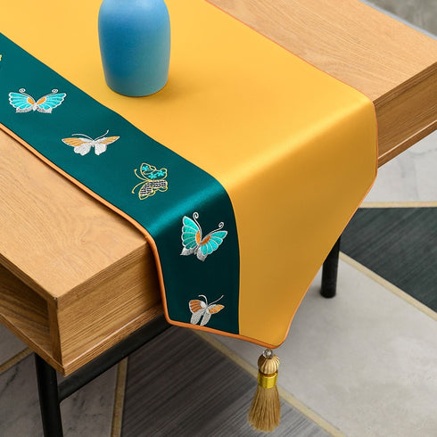 Hot Modern Luxury Table Runners with Tassel Polyester, with Feature Pattern for Wedding Home Decoration.