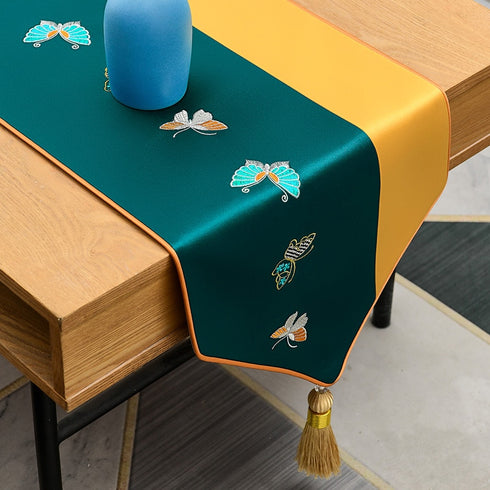 Hot Modern Luxury Table Runners with Tassel Polyester, with Feature Pattern for Wedding Home Decoration.
